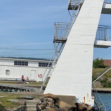 Sentral Leilighet I 3. Etg. Sorvendt Med Utsikt Appartement Farsund Buitenkant foto