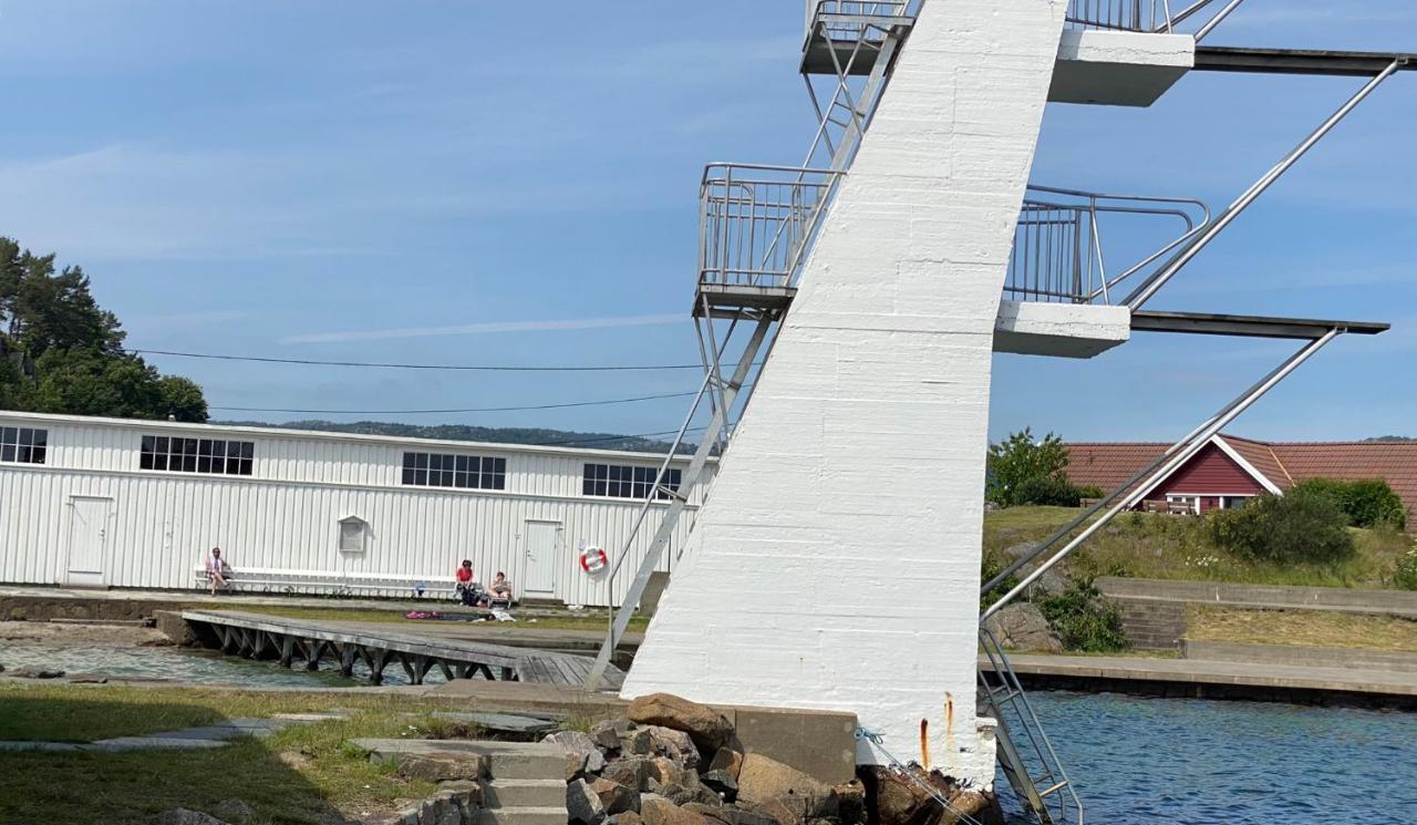 Sentral Leilighet I 3. Etg. Sorvendt Med Utsikt Appartement Farsund Buitenkant foto